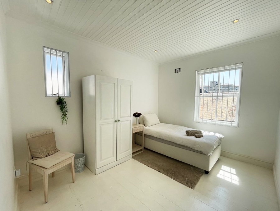 To Let 6 Bedroom Property for Rent in Sea Point Western Cape